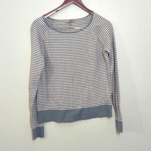 SLIGHTLY USED BANANA REPUBLIC LONG SLEEVE HORIZONTAL STRIPED PAJAMA SHIRT